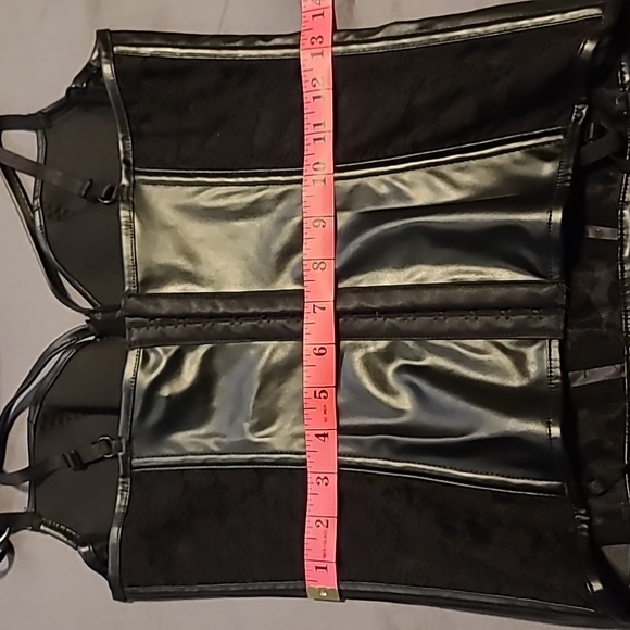 Black lace and faux leather buster corset top - Picture 11 of 14